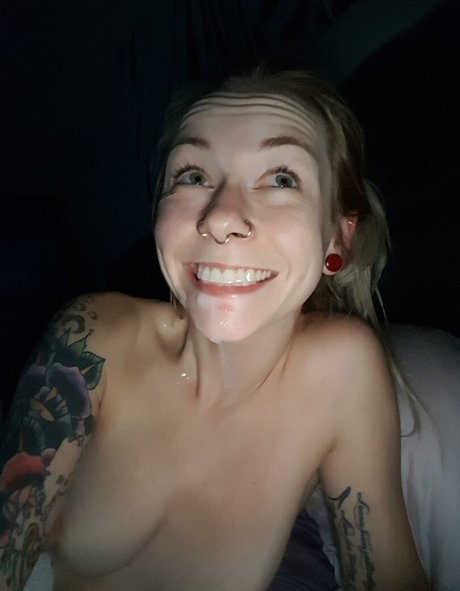 Naakte gelekte OnlyFans-foto van Horrorspace9222