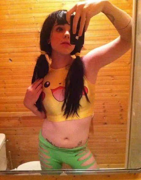 Naakte gelekte OnlyFans-foto van Outthererowan