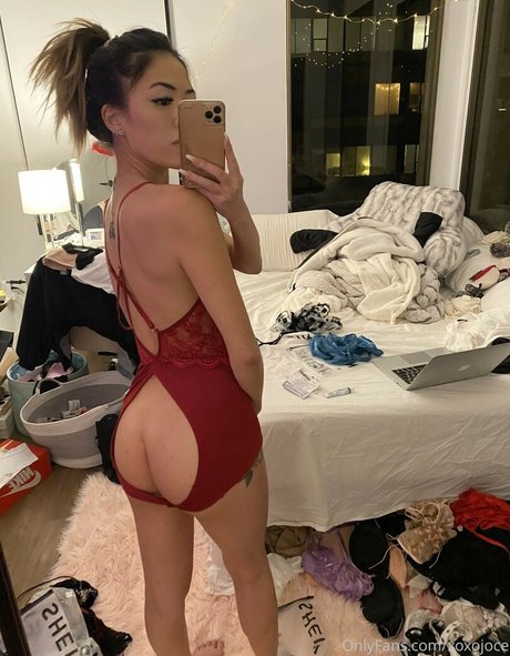 Naakte gelekte OnlyFans-foto van Xoxojoce