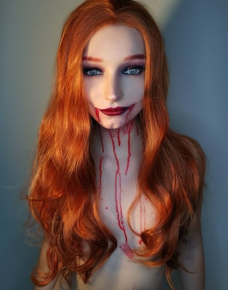 Naakte gelekte OnlyFans-foto van Moonychka