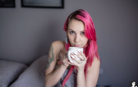 Naakte gelekte OnlyFans-foto van Babilina Suicide