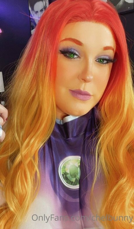 Naakte gelekte OnlyFans-foto van Chel Hell Bunny