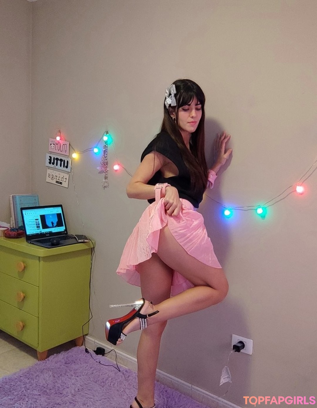 Naakte gelekte OnlyFans-foto van Leni Doll #1081