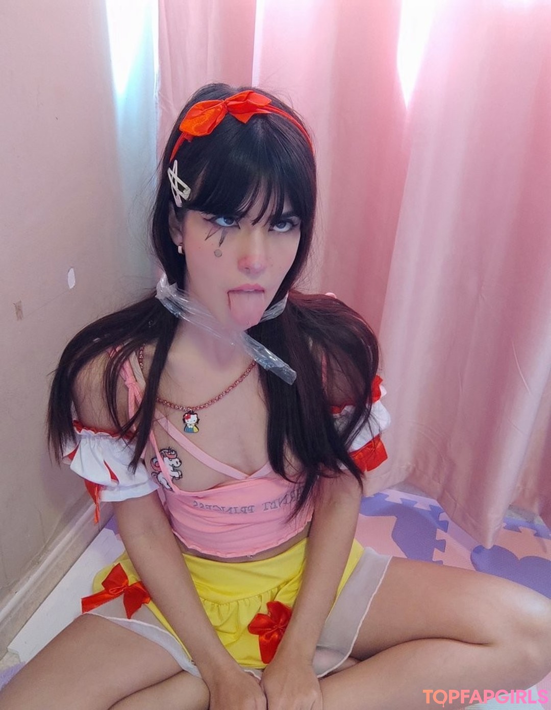 Naakte gelekte OnlyFans-foto van Leni Doll #1443