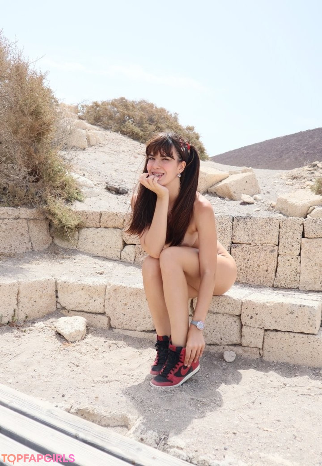 Naakte gelekte OnlyFans-foto van Leni Doll #1610