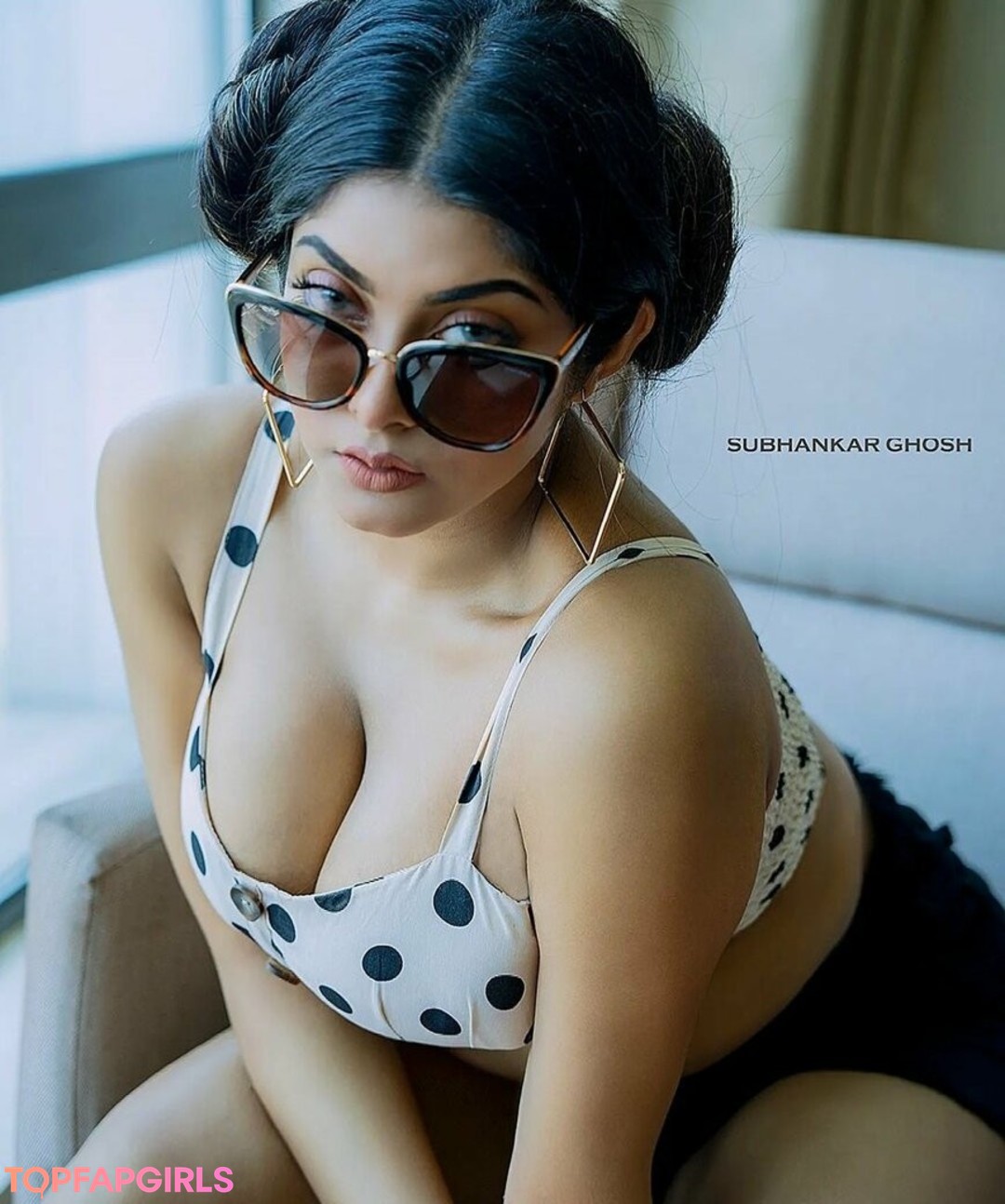 Naakte gelekte OnlyFans-foto van Yajnaseni #1294