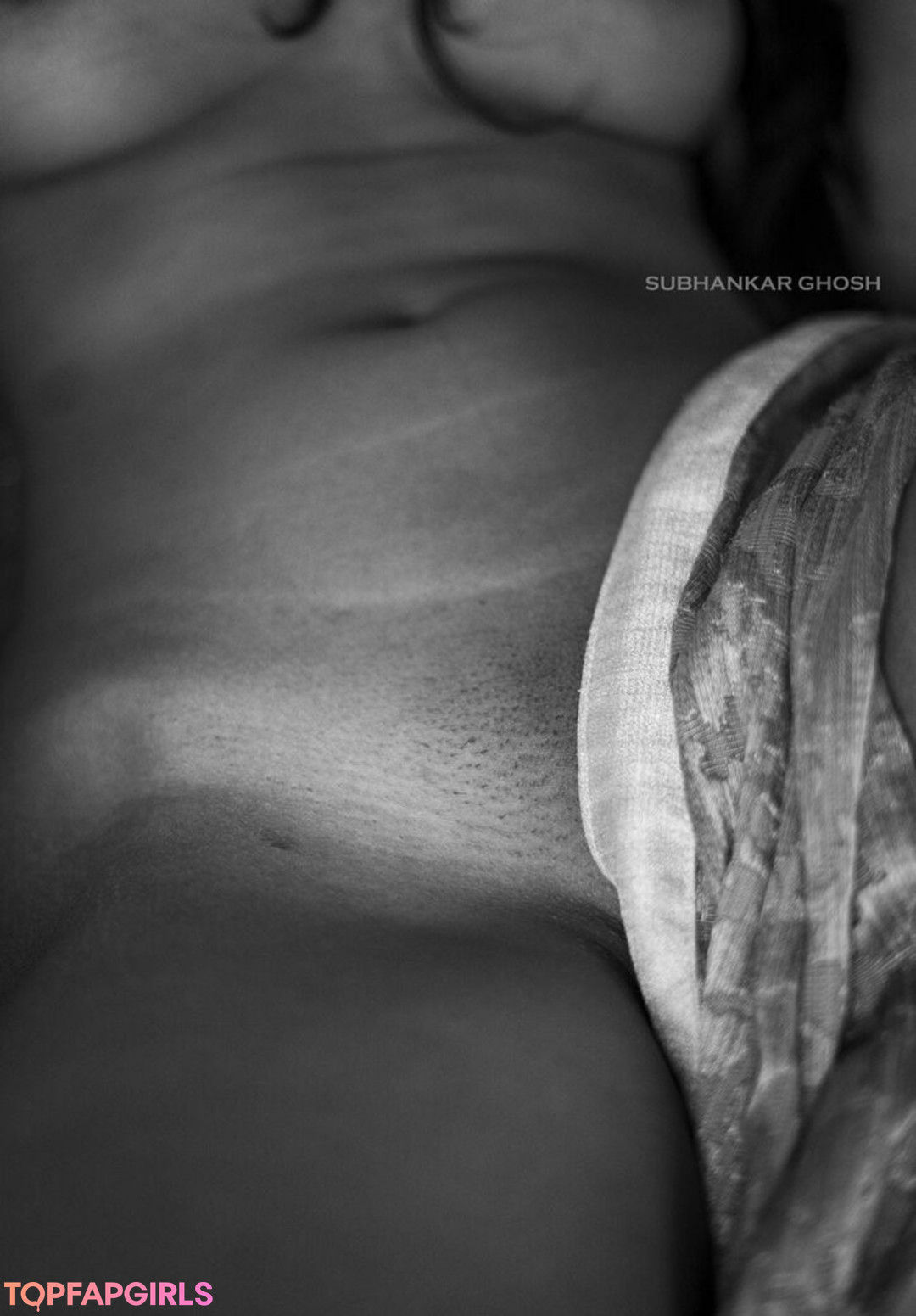 Naakte gelekte OnlyFans-foto van Yajnaseni #1336