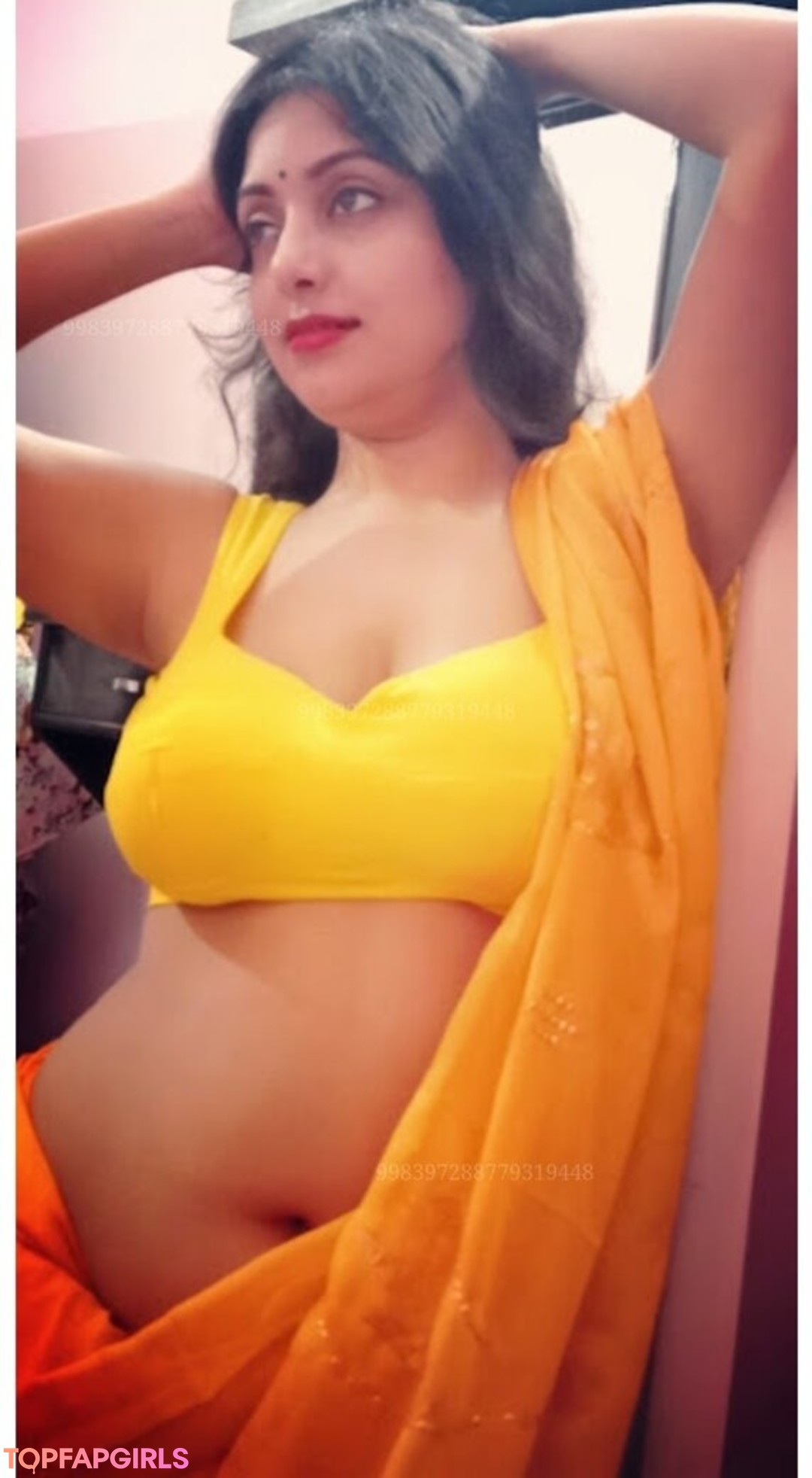 Naakte gelekte OnlyFans-foto van Yajnaseni #1596