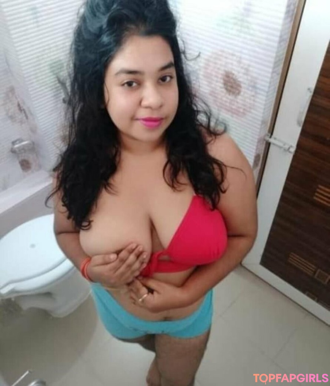 Naakte gelekte OnlyFans-foto van Yajnaseni #1601