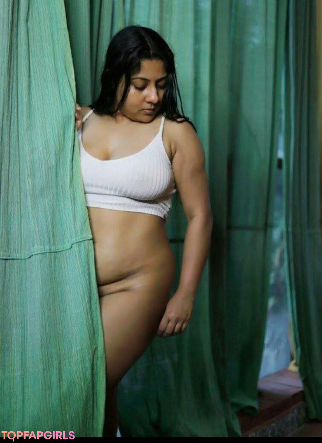 Naakte gelekte OnlyFans-foto van Yajnaseni #1774