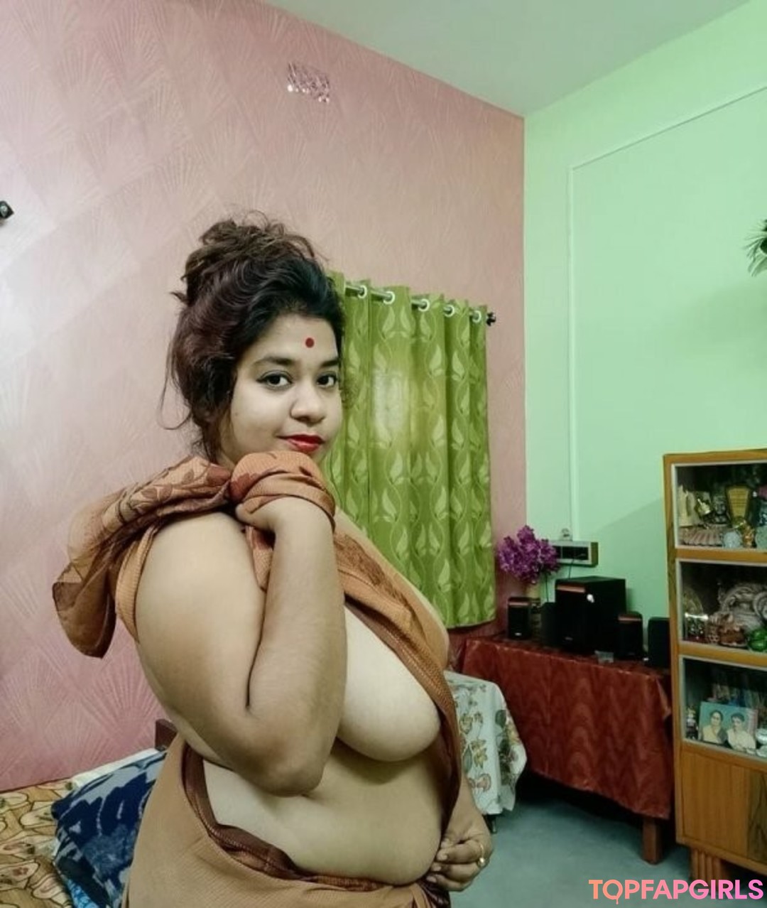 Naakte gelekte OnlyFans-foto van Yajnaseni #1811