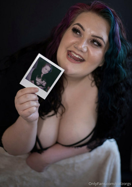 Naakte gelekte OnlyFans-foto van Collzorgs