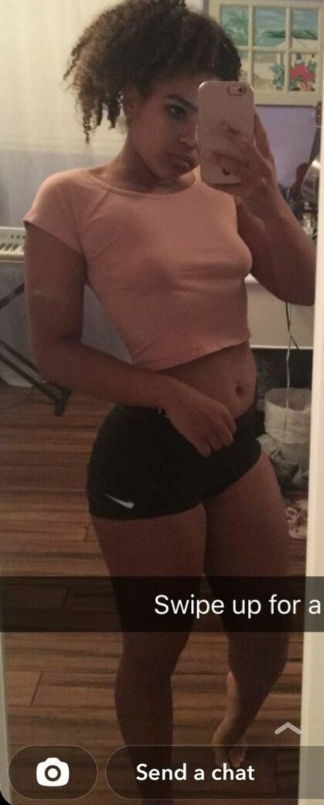 Naakte gelekte OnlyFans-foto van Maddsmaxjesty