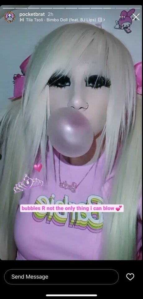 Naakte gelekte OnlyFans-foto van Pocketbrat