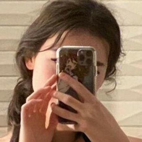 Naakte gelekte OnlyFans-foto van Kyedae