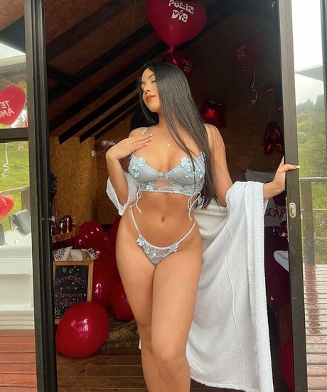 Naakte gelekte OnlyFans-foto van Gemeas Abello