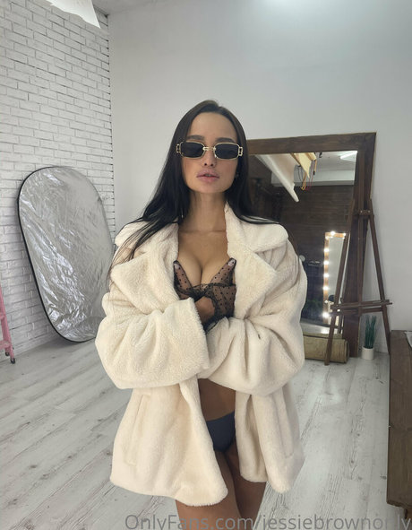 Naakte gelekte OnlyFans-foto van Babylillove