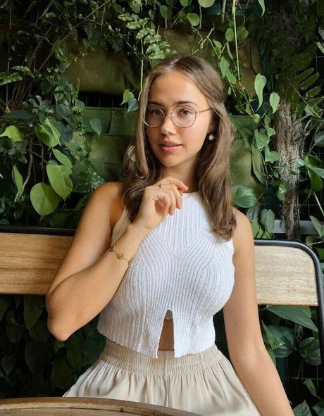 Naakte gelekte OnlyFans-foto van Maarya Maaryam