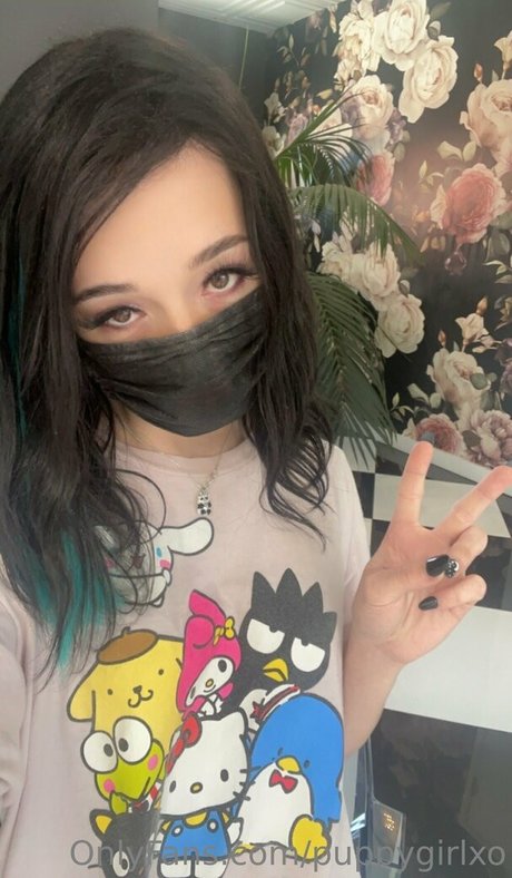 Naakte gelekte OnlyFans-foto van Puppygirlxo