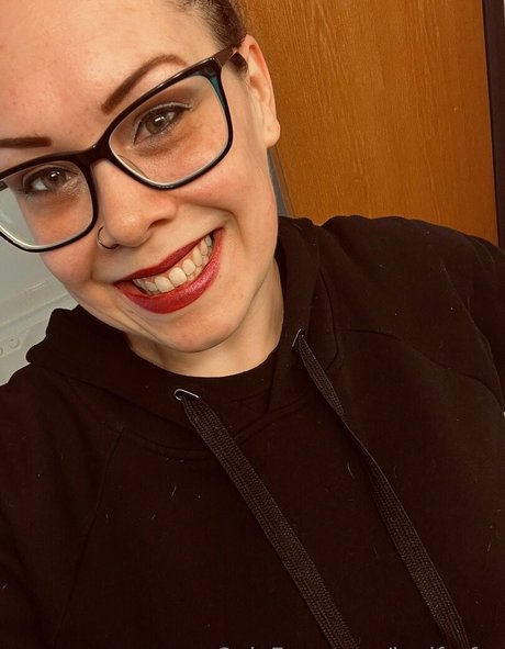 Naakte gelekte OnlyFans-foto van Jeniferfur