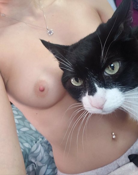 Naakte gelekte OnlyFans-foto van Andiland