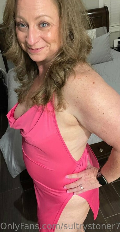 Naakte gelekte OnlyFans-foto van Sultrystoner77