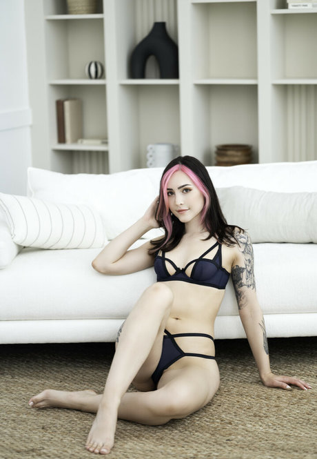 Naakte gelekte OnlyFans-foto van Luxlo