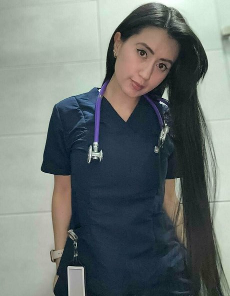 Naakte gelekte OnlyFans-foto van Pilarnurse
