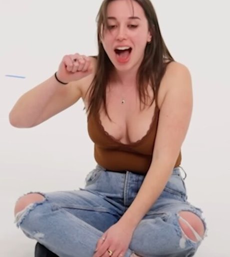 Naakte gelekte OnlyFans-foto van Abby Boom