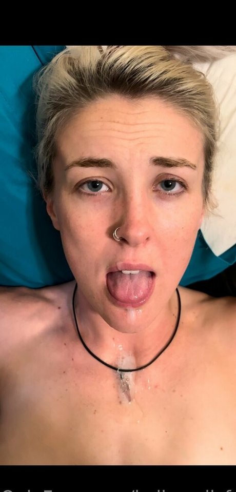 Naakte gelekte OnlyFans-foto van Kalismallz