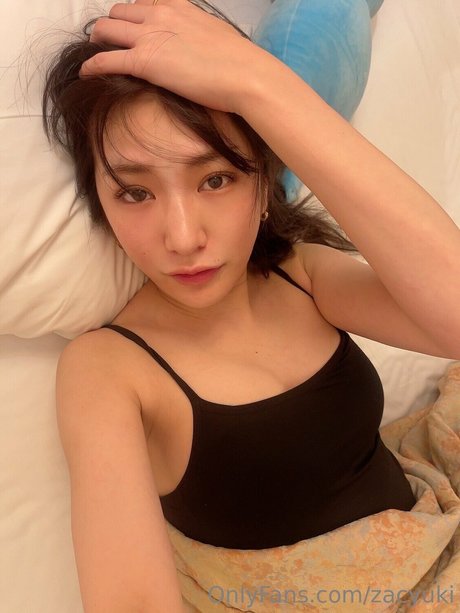 Naakte gelekte OnlyFans-foto van Yuki Kamifuku