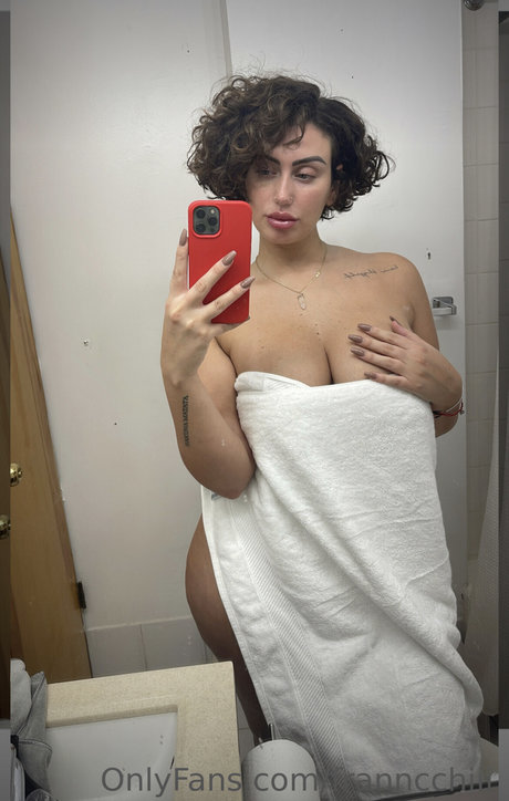 Naakte gelekte OnlyFans-foto van Franncchii