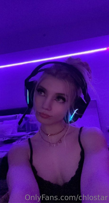 Naakte gelekte OnlyFans-foto van Dolly