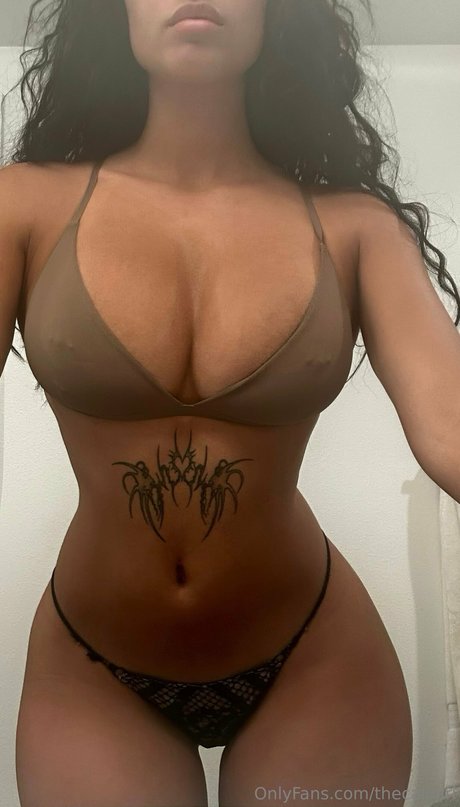Naakte gelekte OnlyFans-foto van Undercover Freak