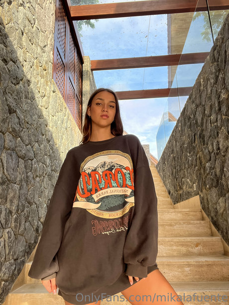 Naakte gelekte OnlyFans-foto van Mikaela Lafuente