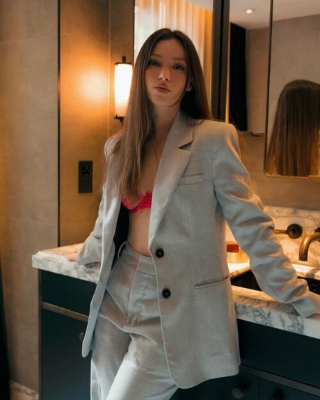 Naakte gelekte OnlyFans-foto van Missbo