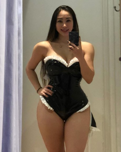 Naakte gelekte OnlyFans-foto van Dajin
