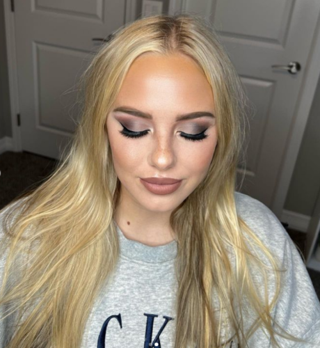 Naakte gelekte OnlyFans-foto van Sophie Riedemann
