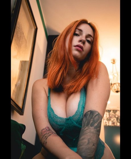 Naakte gelekte OnlyFans-foto van Lucelf