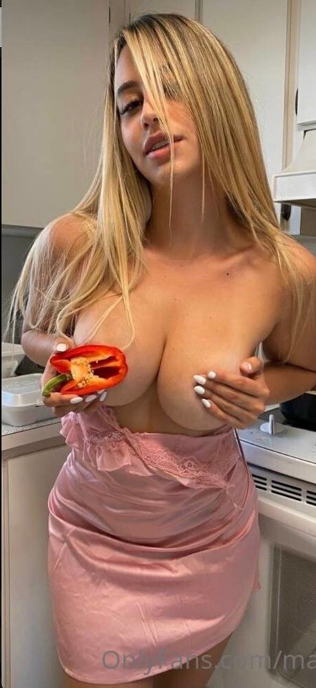 Naakte gelekte OnlyFans-foto van Mariam Olivera