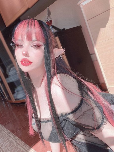 Naakte gelekte OnlyFans-foto van Jyuna