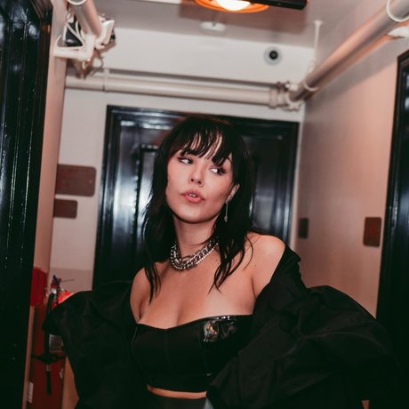Naakte gelekte OnlyFans-foto van Taylor Upsahl