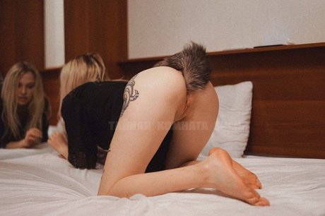 Naakte gelekte OnlyFans-foto van Dasha Chekanova