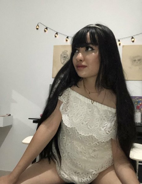 Naakte gelekte OnlyFans-foto van Naomieve