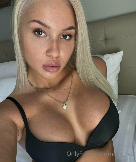Naakte gelekte OnlyFans-foto van Mollyhot