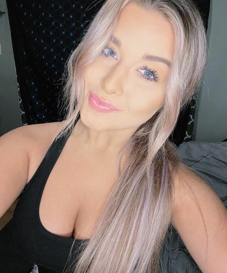 Naakte gelekte OnlyFans-foto van Lexie Wentz