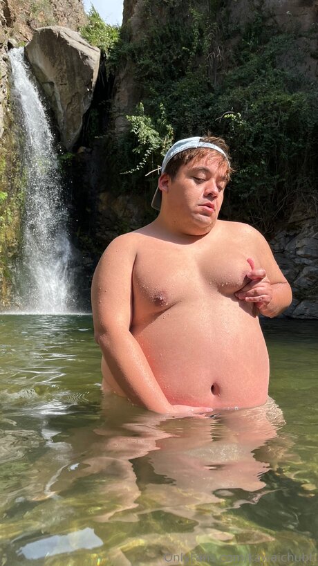 Naakte gelekte OnlyFans-foto van Kawaichubb