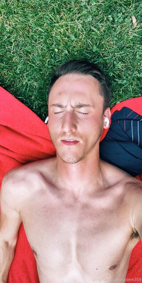 Naakte gelekte OnlyFans-foto van Chlorinedreams