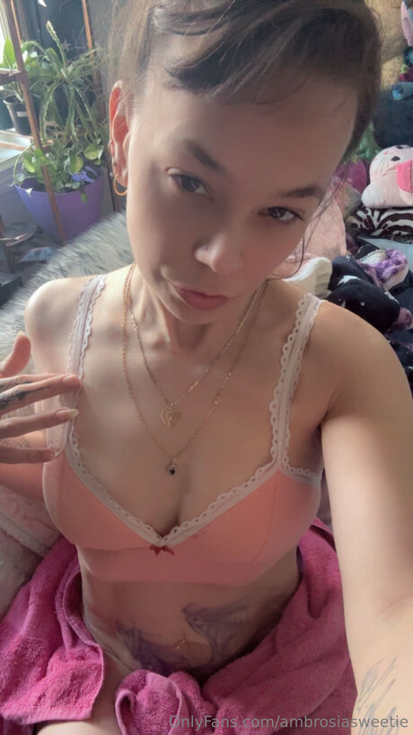 Naakte gelekte OnlyFans-foto van Ambrosiasweetie