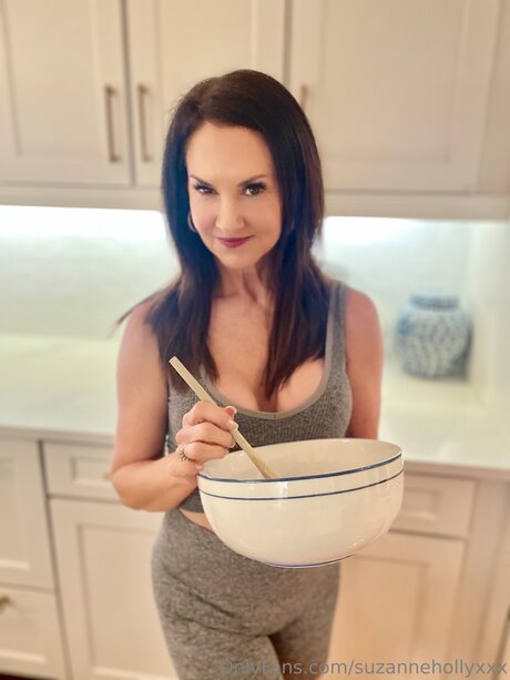 Suzannehollyxxx